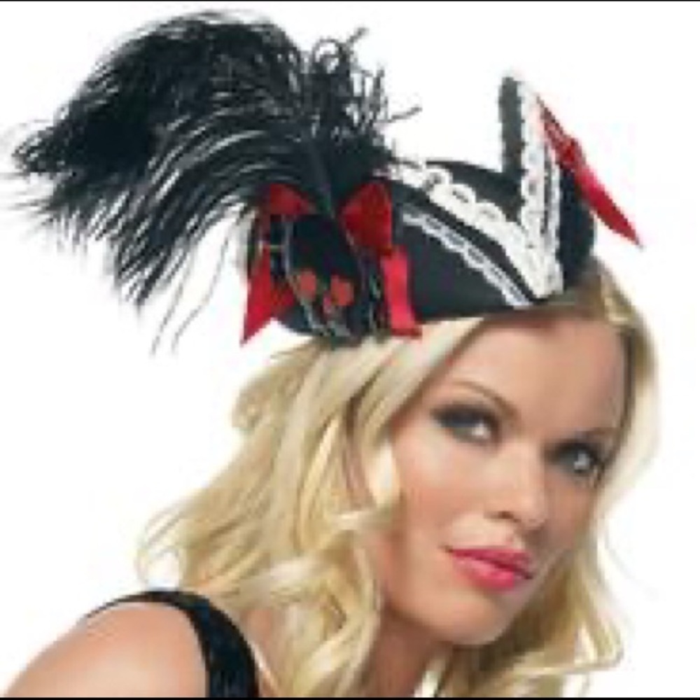 Leg Avenue Mini Skull & Feathered Pirate Hat